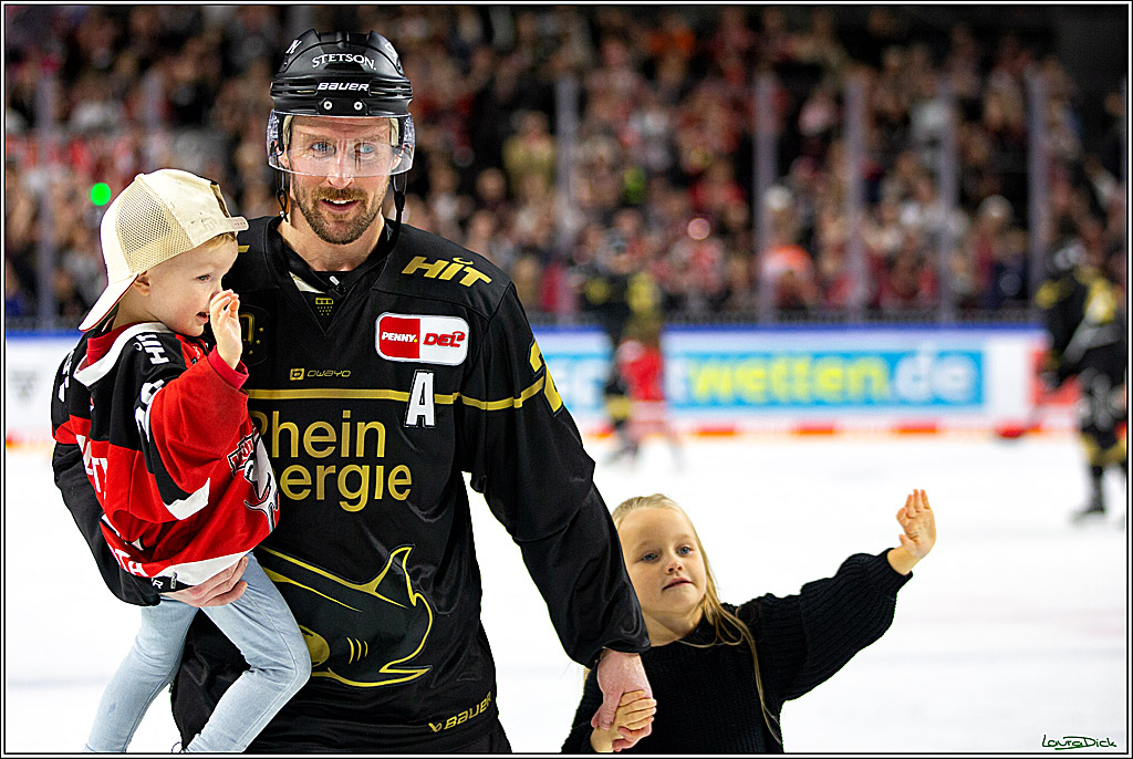 PENNY DEL; Koelner Haie- Iserlohn Roosters; Koeln, 27.11.2022